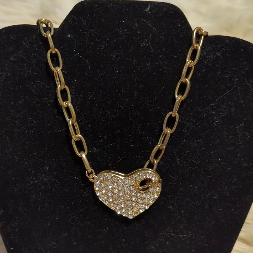 Rhinestone heart necklace (free with any purchase) - Picture 1 of 2